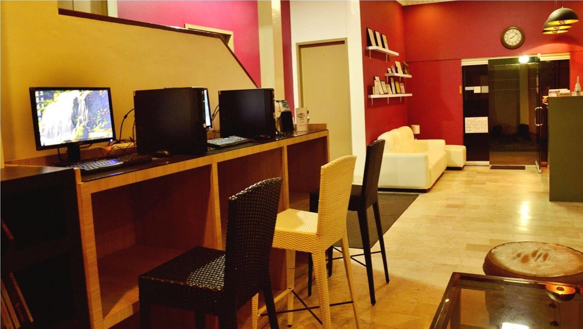 Rumi Apartelle Hotel Angeles Exteriér fotografie