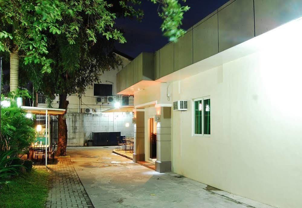 Rumi Apartelle Hotel Angeles Exteriér fotografie